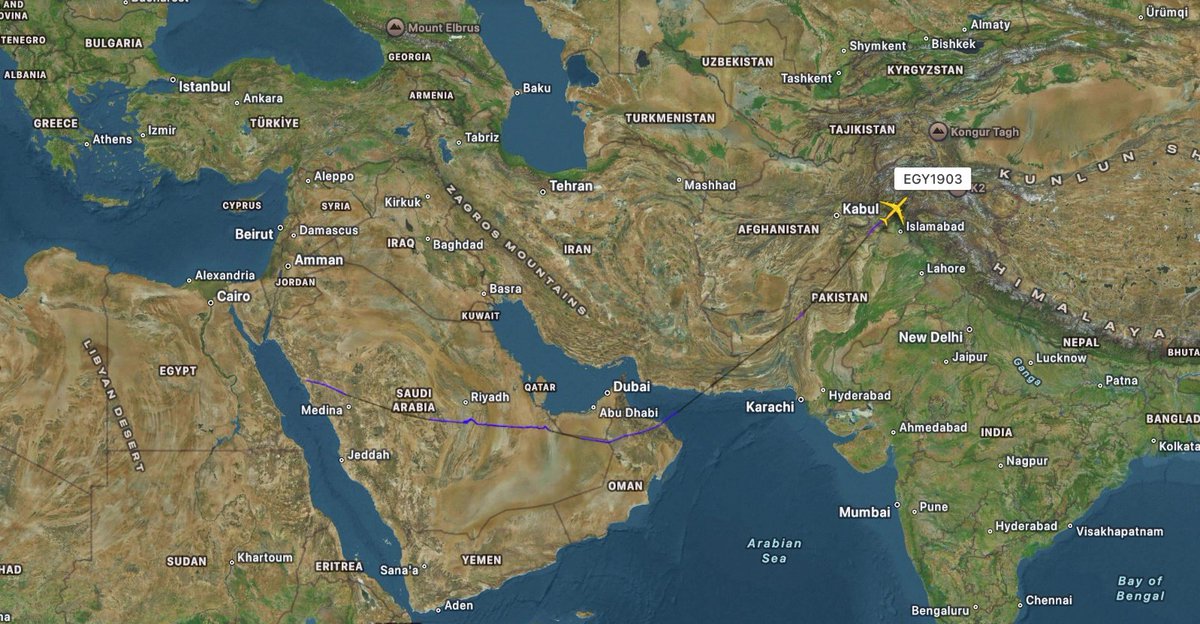 Lukai1861's tweet image. #Serbia #Egypt | #BREAKING 3rd time in less than a month, Egyptian 🇪🇬 military aircraft SU-BTY "Betty" lands in Serbia 🇷🇸:

A few minutes ago, Egyptian Air Force 🇪🇬 military transport aircraft #EGY1903 (Ilyushin Il-76MF reg: SU-BTY "Betty") landed at #Batajnica military air base
