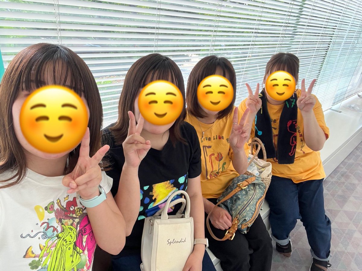 aikolove0508's tweet photo. 初めてaikoのLIVEに行った、LLP23🫶
今回も同じ会場に行けて嬉しかったし、その時のこと思い出して感慨深かった🥺💓
ジャンキーとしてまだまだだけど、これからもaikoにたくさん逢いに行きます🥹❣️
#aiko
#ジャンキー
#LLP23 https://t.co/bxzWaEeCLW
