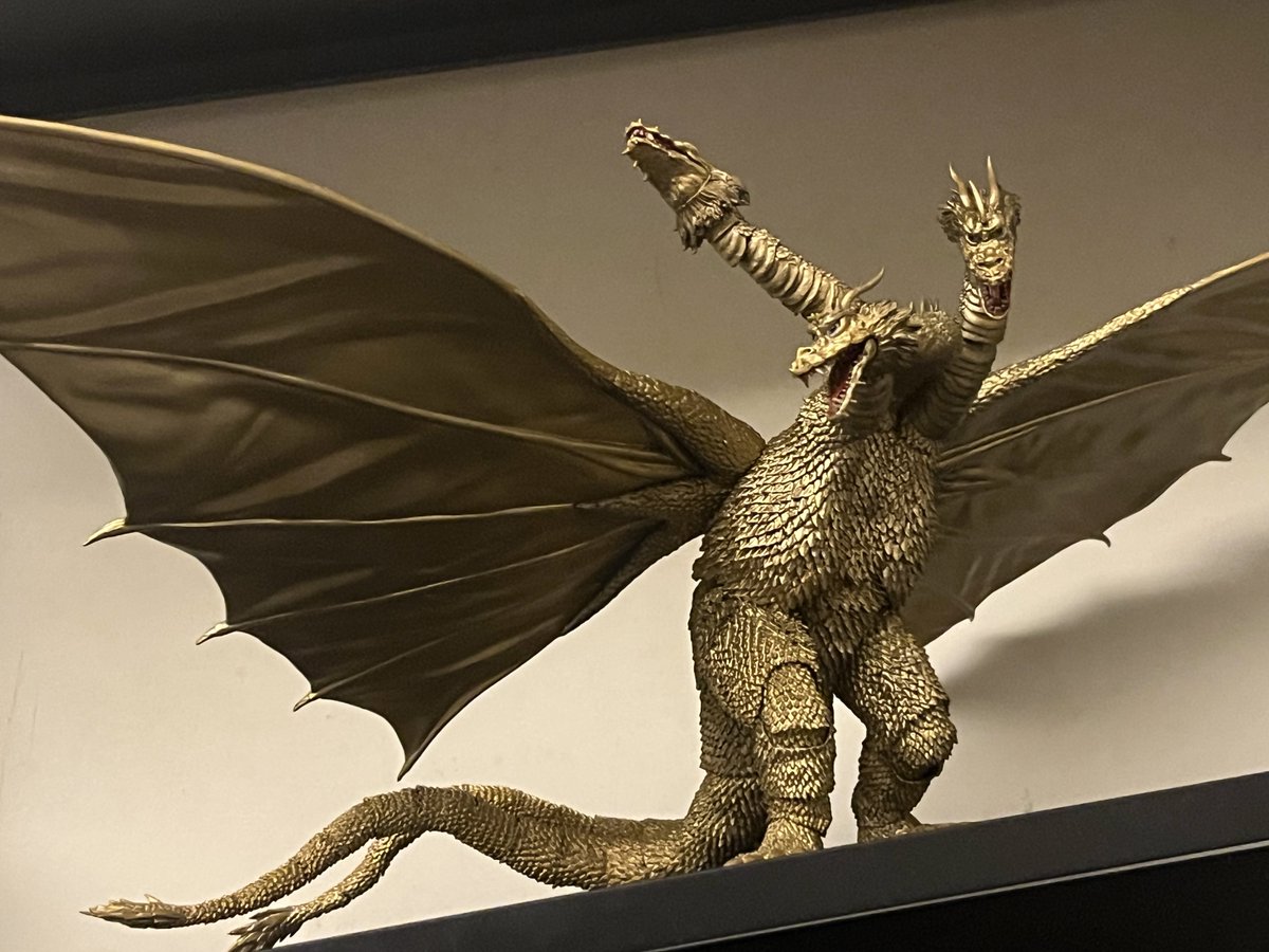S.H.MonsterArts King Ghidorah(1972)

Photo by: Magnet（xiaohongshu.com/user/profile/6…）