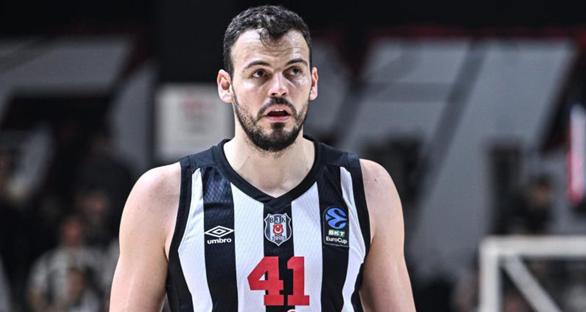 <a href="/iha_spor/">İHA Spor</a>| ÖZEL 
 
📌Ante Zizic hırsıyla panyayı kırdı, potayı parçaladı! 

🏀Zizic'in, Türk Telekom maçından bir gün önceki antrenmanda yaptığı sert smaç sonrası panyayı kırdığı ve parçalanan potanın demirinin de Zizic'in başında yara açtığı öğrenildi

🔗iha.com.tr/istanbul-haber…