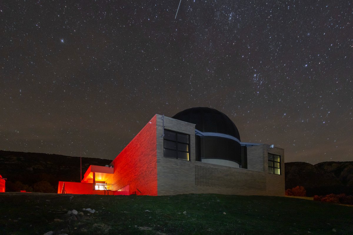 parcastronomic's tweet photo. Tic-tac, tic-tac… ⏰
Demà, 6 de febrer donem el tret de sortida a la nova temporada del Parc Astronòmic del Montsec!

Molta atenció perquè la setmana vinent desvetllarem totes les novetats, en són moltes… i molt espectaculars ✨

T’animes a descobrir tot el que hem preparat?🚀 https://t.co/EIlu8fEltd