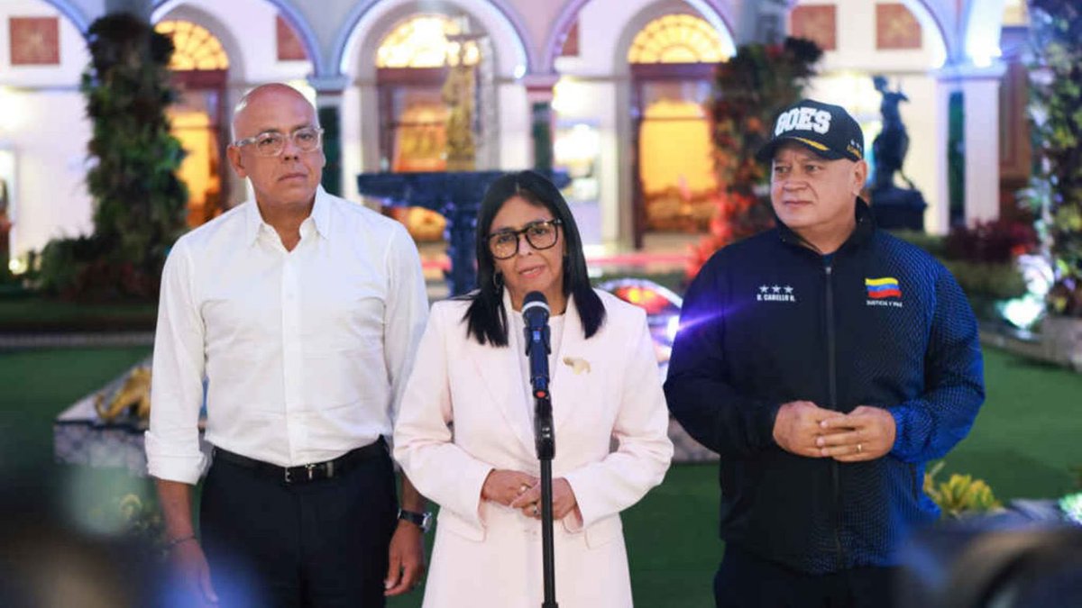 ES TENDENCIA  La funcionaria Delcy Rodríguez afirma que Venezuela busca un «camino de respeto» en sus diálogos con la Casa Blanca.