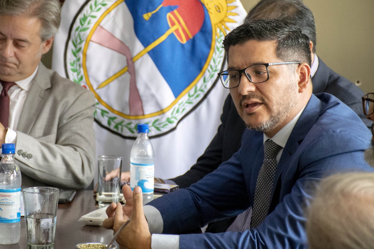 cdjujuy's tweet photo. 📌 Concejales recibieron al Dr. Pablo Rodríguez, Procurador Municipal, y a la Dra. Paula Alcoba, a cargo del Juzgado de Faltas Nº1, en un encuentro institucional que permitió avanzar en una agenda de trabajo en conjunto.

Más información👉 https://t.co/RR026vw88Z https://t.co/OfdVJ1QFAA