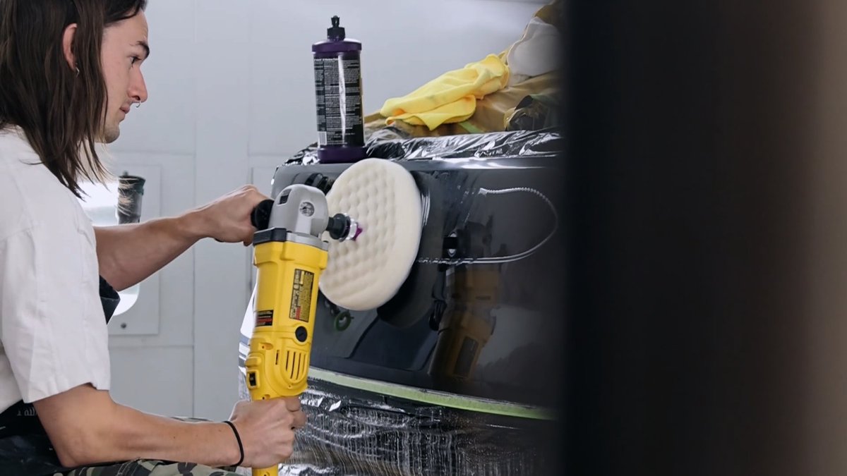 jimfarley98's tweet image. An early peek at our brilliant team working on the Universal Electric Vehicle project - one of the most audacious and important projects in @Ford's history. American innovation is how we compete and win against China and the rest of the world.

➡️ The team is spending countless…