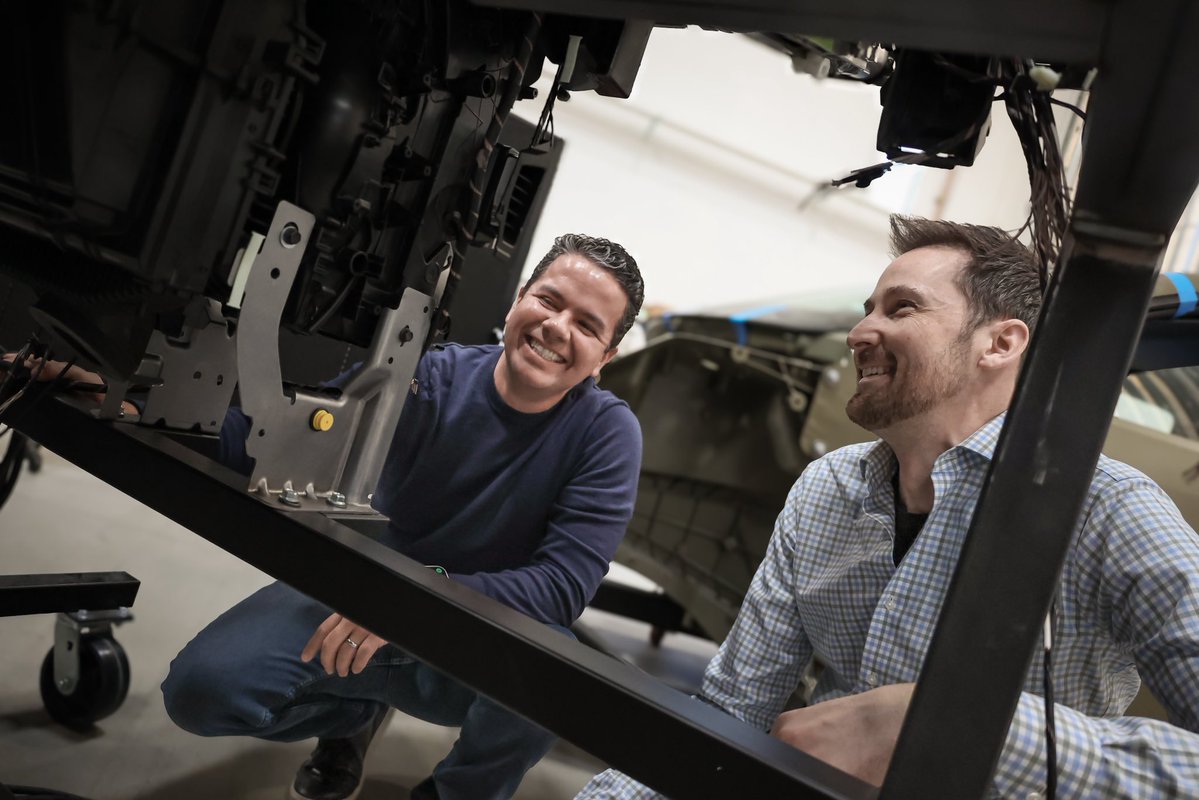 jimfarley98's tweet image. An early peek at our brilliant team working on the Universal Electric Vehicle project - one of the most audacious and important projects in @Ford's history. American innovation is how we compete and win against China and the rest of the world.

➡️ The team is spending countless…