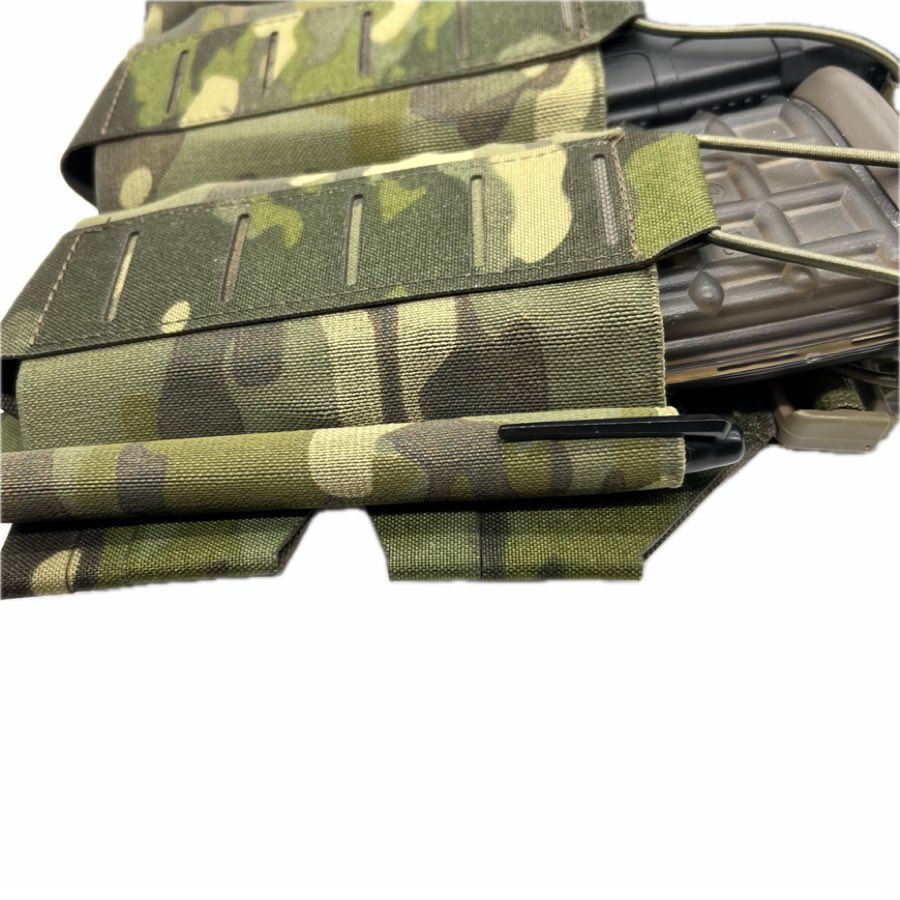 Platatac SMAC 4 Triple Elastic Mag Placard

savanna.thebase.in/items/128480872

シンプルかつ汎用性の高いエラスティックマガジンプラカードです。

5.56mmマガジンのほか、7.62mmマグや同サイズのアイテムも収納可能です。

ポーチの前面はMOLLE/PALS対応で、1コマまたは3コマのポーチを取り付け可能です。