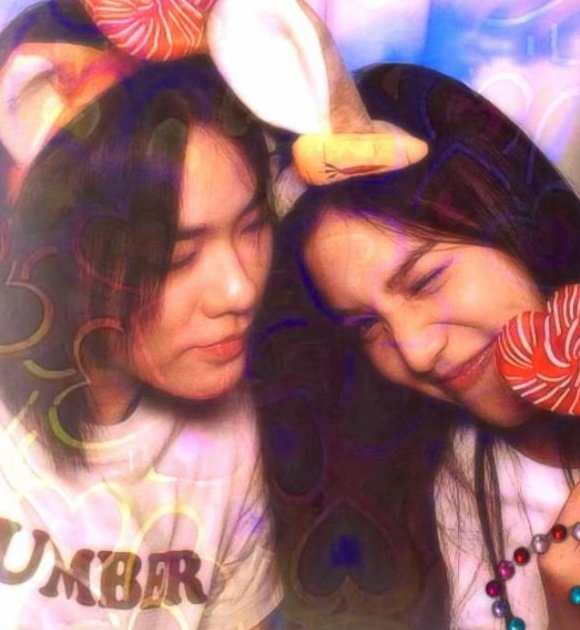 peachiepawsie's tweet image. number one girl