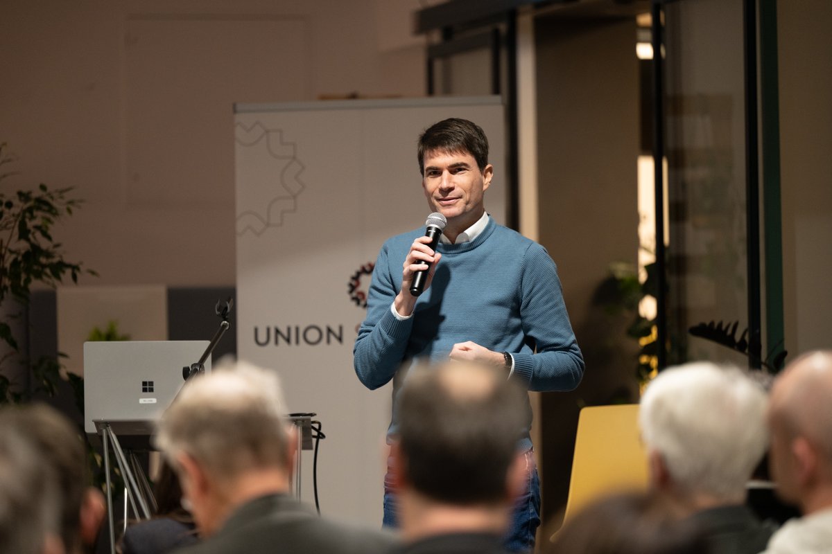 Union Stiftung tweet media