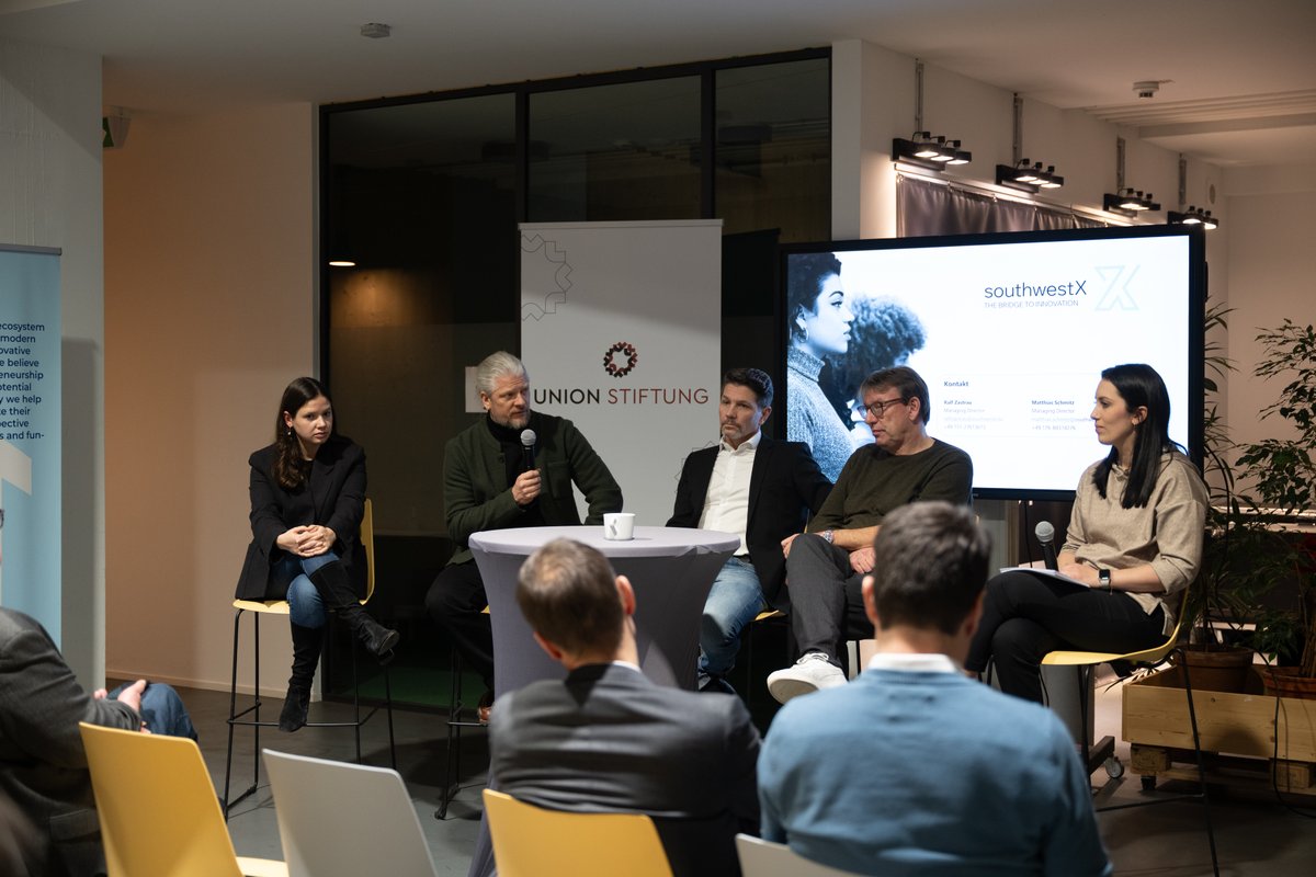 Union Stiftung tweet media