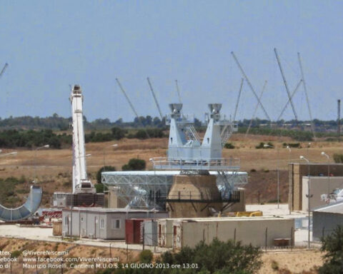 mazzeoantonio's tweet photo. #Niscemi, la #mafia e il #MUOS
#nomuos #nomafia
https://t.co/UcpH1OlHWw Il processo di militarizzazione e la proliferazione di basi USA e NATO in Sicilia hanno contribuito a rafforzare il potere economico e politico delle organizzazioni criminali. https://t.co/mwAlT6BxpT