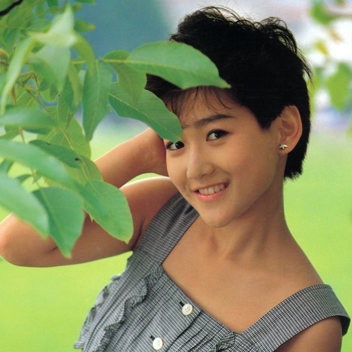 岡田有希子 さん 5th SL #哀しい予感 B面「恋人たちのカレンダー