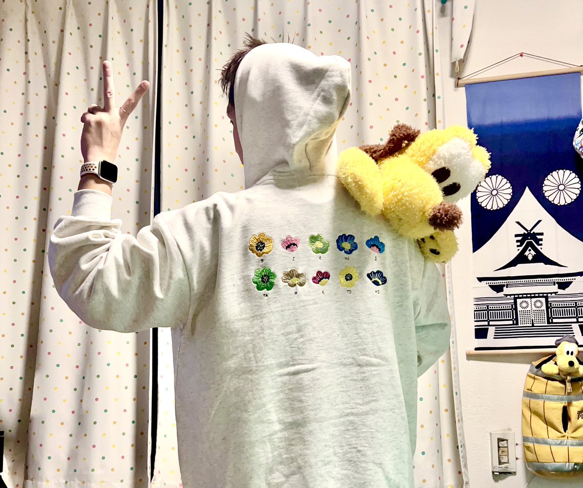 出先で偶然見つけたBOYFRIENDパーカー！今日発売だったそうですが