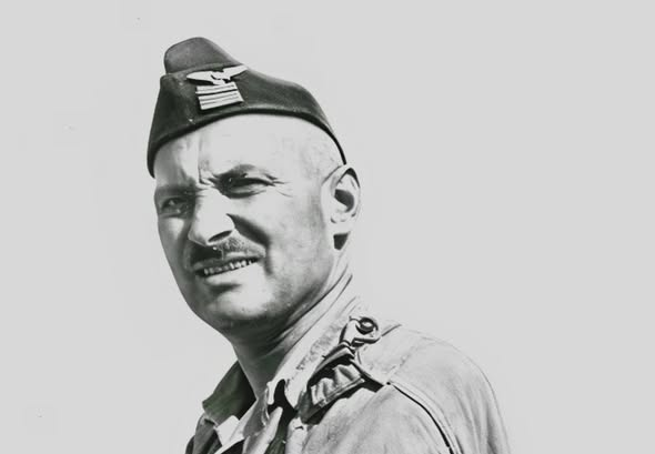 Chers amis apprenez comment Israël Etat terroriste dès sa création assassina de sang froid le 17/09/48 le colonel André Serot héros de la Résistance envoyé à Jérusalem par l'ONU pour la trêve. 
Pourquoi ne fut il déclaré "mort pour la France" qu'en 2022? 
youtube.com/watch?v=9HKdAK…
