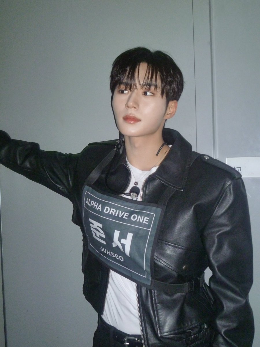 junseompreg's tweet image. 260205 junseo plus chat update! 💬 

“thanks to allyz, i had a happy day today as well 🍀🤍 have sweet dreams 🥰🫶”