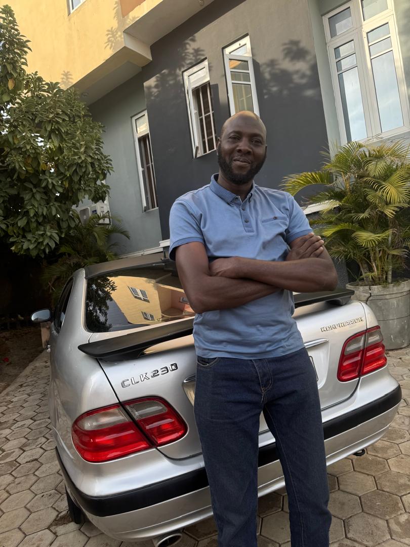 Beautiful people!
Don't forget to follow me.
I follow back