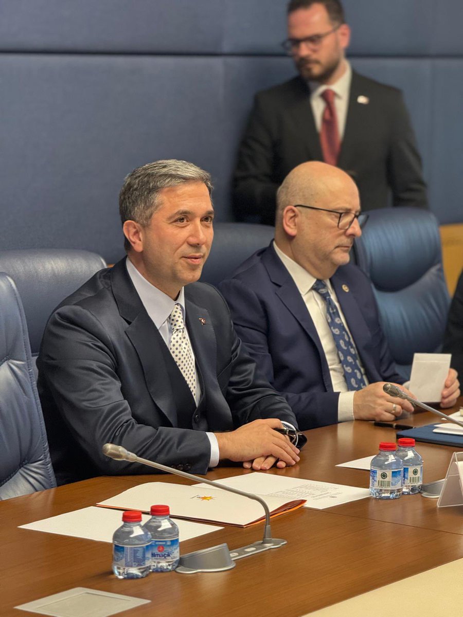 📍TBMM

<a href="/TBMMresmi/">TBMM</a> Yurtdışı Türkler ve Akraba Topluluklar Alt Komisyonu’nun başkanlık seçimini gerçekleştirip,

<a href="/yurtdisiturkler/">YTB</a>’in yurtdışında yaşayan Türk toplumuna ilişkin yürüttüğü çalışmalar ve projeler hakkındaki sunumunu dinledik.

Yapılan seçim sonucunda yeniden başkan