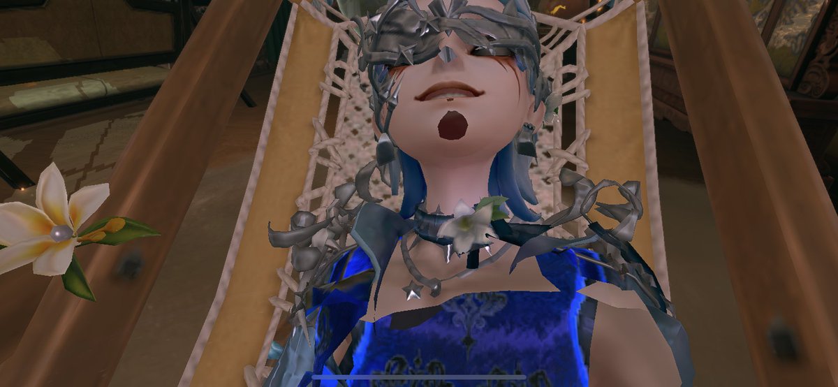 PeeperItha tweet media