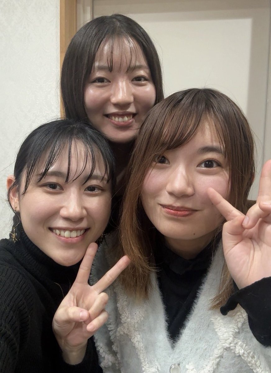 etoile_musica's tweet photo. 今日は楽器を持たず
みっちり6時間ミーティング🌟

エトワールの『今』と『未来』を
語り尽くしました🔥

皆さんに早く伝えたいことがたくさん...🤫✨️

続報お楽しみに！📢 https://t.co/KQMoTeJnx1