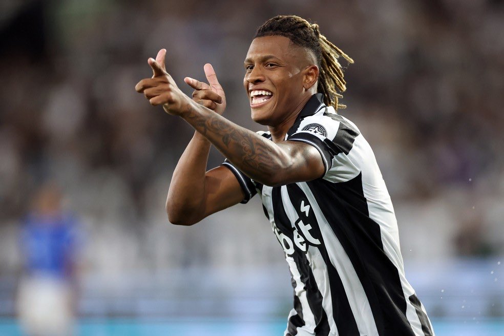 Cara, caguei pra Árias, só consigo pensar nele desde ontem.