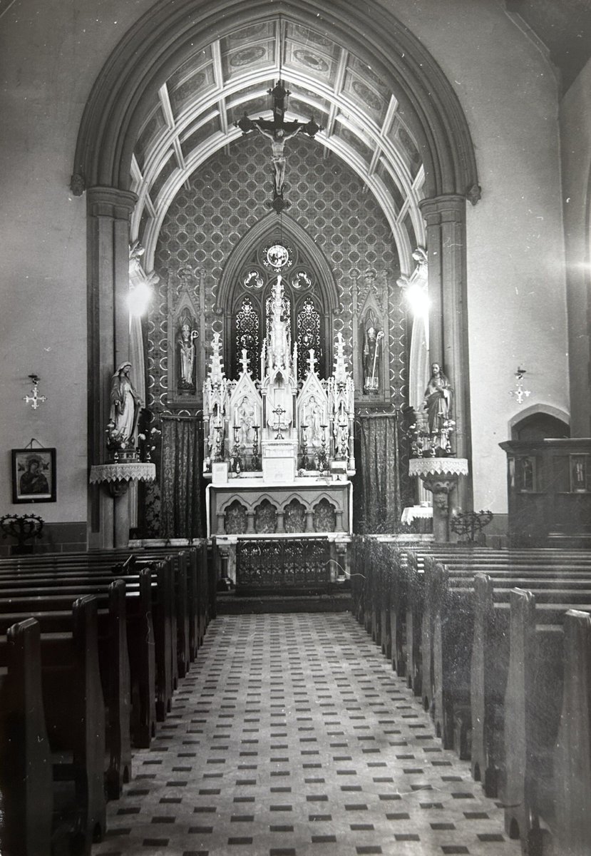 JesuitArchives's tweet photo. The Church at #Spinkhill, built by the #Jesuits in the 1840s. Architect was Joseph #Hansom.
#StainedGlass by Mark Angus, looking glorious in the sun.
📷 Exterior; Nave & chancel; East end, 1961; Stained glass; reflections https://t.co/iVF0ZHO2Ip