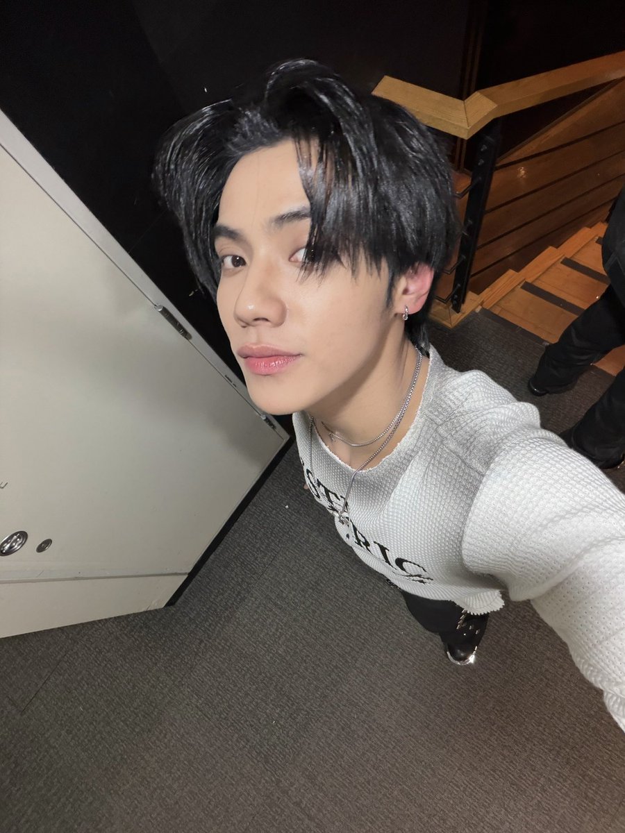 PEEMWASU_'s tweet image. วันนี้เป็นหนึ่งวันที่มีความสุขที่สุดในชีวิตเลยครับ

#MCOUNTDOWNxBUS 
#PEEMWASU