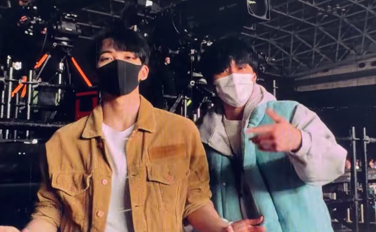 10/13 seventeen 🥹🤍 seventeen always finding ways to show up and