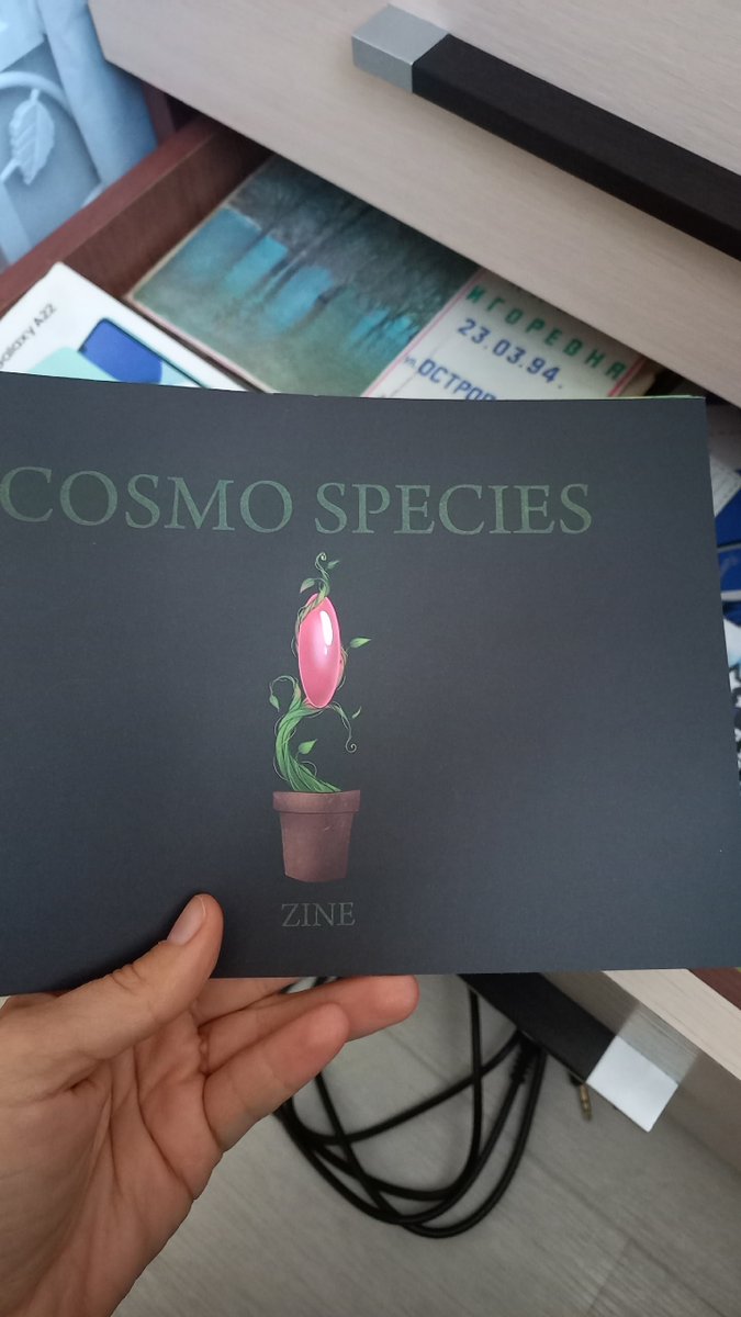 aila_tf's tweet photo. A couple years ago, I was joined in Сosmo zine. Yep, its exists. https://t.co/bdqBgjD7Du