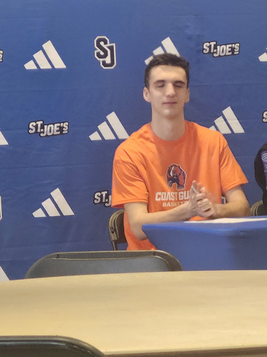 sjcbasketball's tweet image. What a great day yesterday for the Knights as Carter Bears signs to continue his basketball career at the Coast Guard Academy. So proud of his commitment and dedication in both academics and basketball! 🏀🎉 #Commitment #Dedication #Academics #Basketball