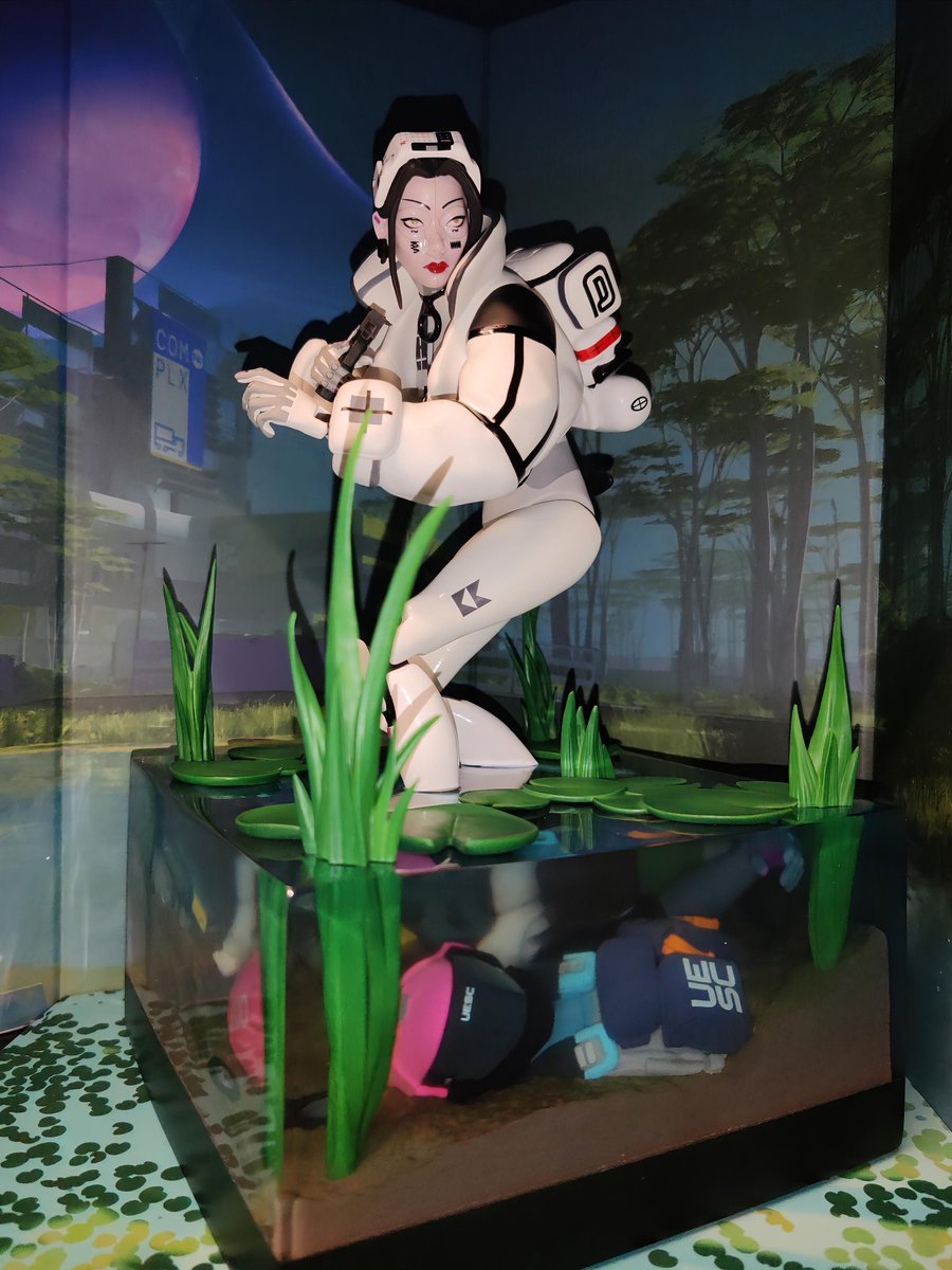 Marathon CE just landed on my doorstep &amp; it looks sooo good.
Massive thank you <a href="/gamesight/">Gamesight</a> <a href="/MarathonTheGame/">Marathon</a> <a href="/Bungie/">Bungie</a>
My first collectors edition. Gonna have to buy me some shelves.
Super Hyped for March 5th.