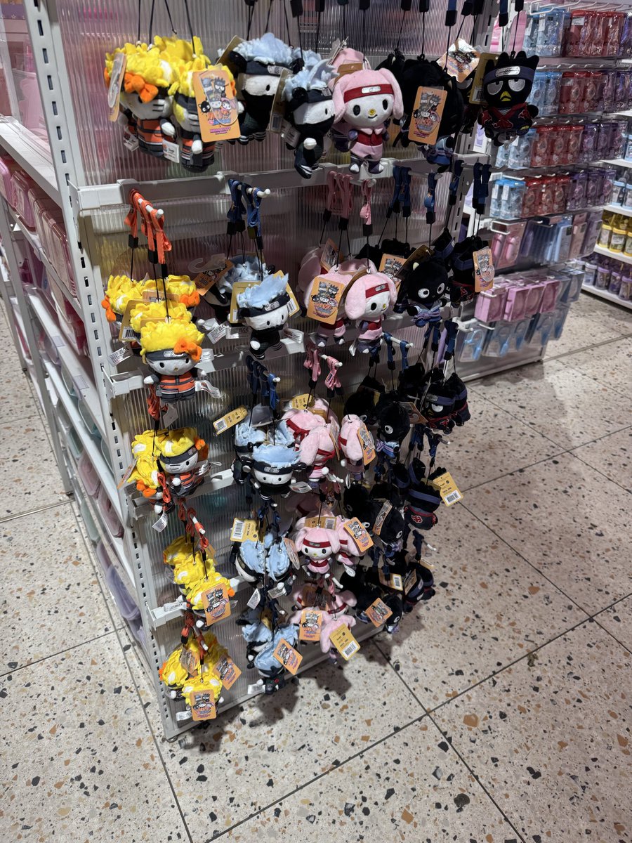 sanriodaily's tweet image. sanrio x naruto 💫