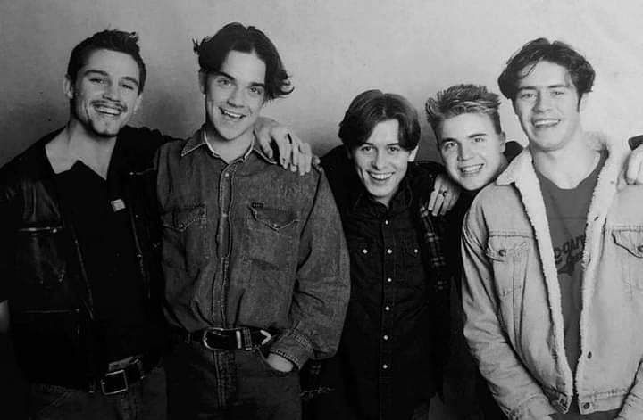 DailyTakeThat's tweet image. 