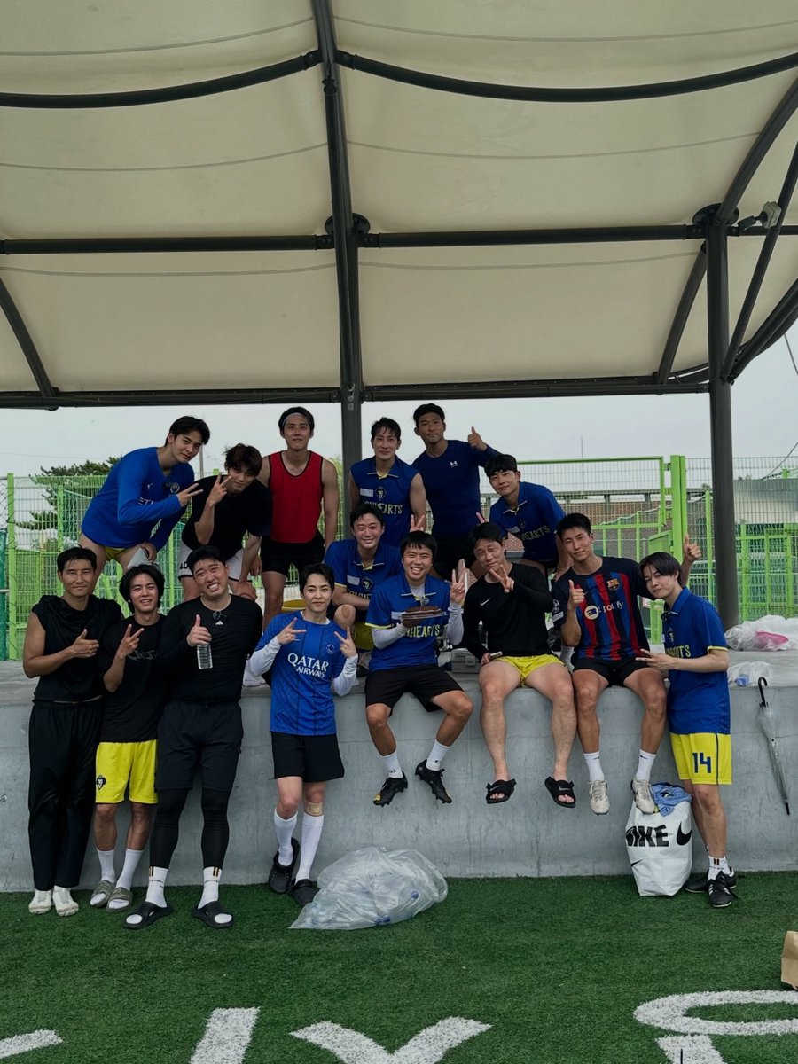 knockknock0408's tweet image. XIUMIN - habinsssss ins