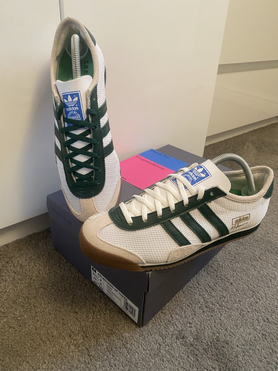 oldm900's tweet photo. @adiFamily_ even nicer in hand . Just to choose a lace colour 🤔 https://t.co/mm5gZyEIcJ