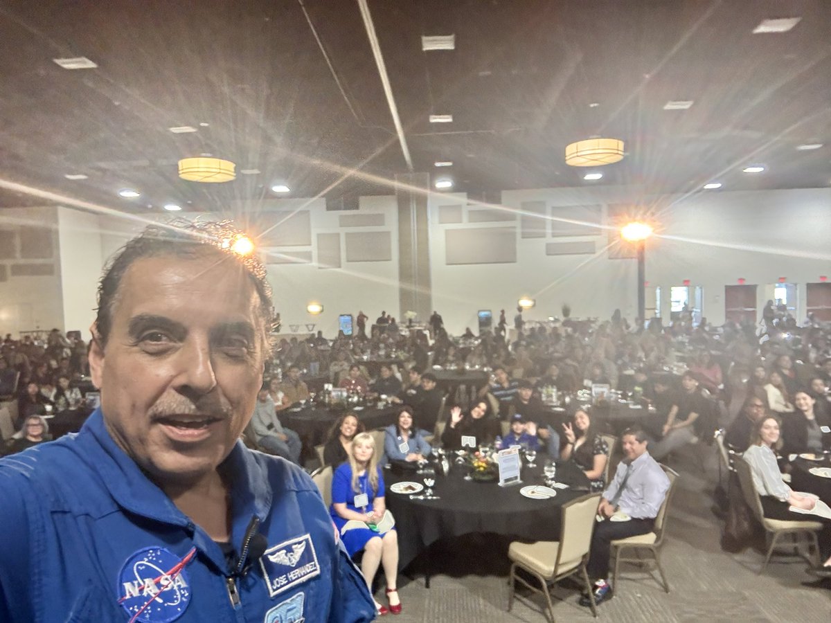 Jose Hernandez tweet media