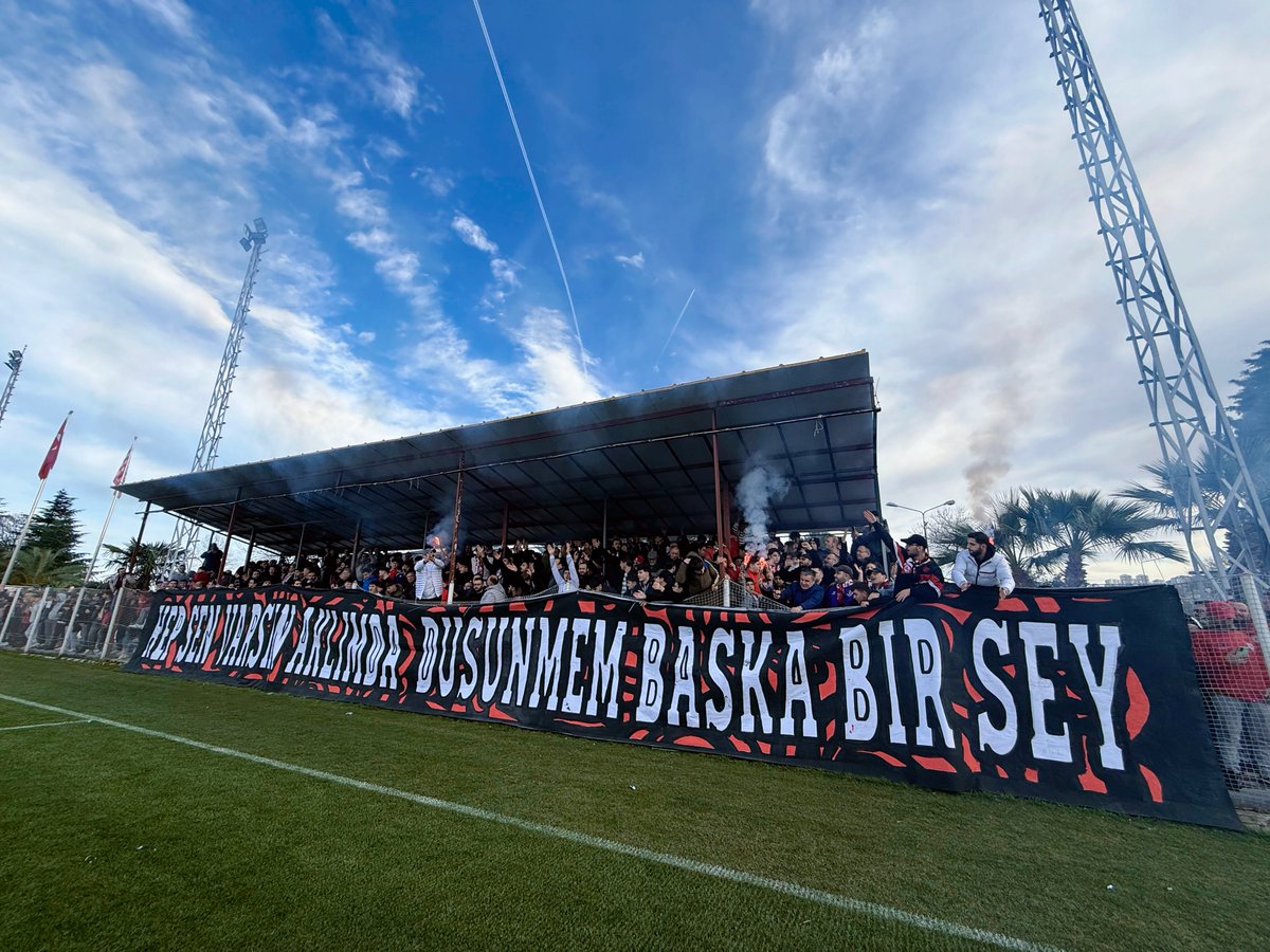HEP SEN VARSIN AKLIMDA, 
DÜŞÜNMEM BAŞKA BİR ŞEY 🔥

#Samsunspor #Şirinler1986