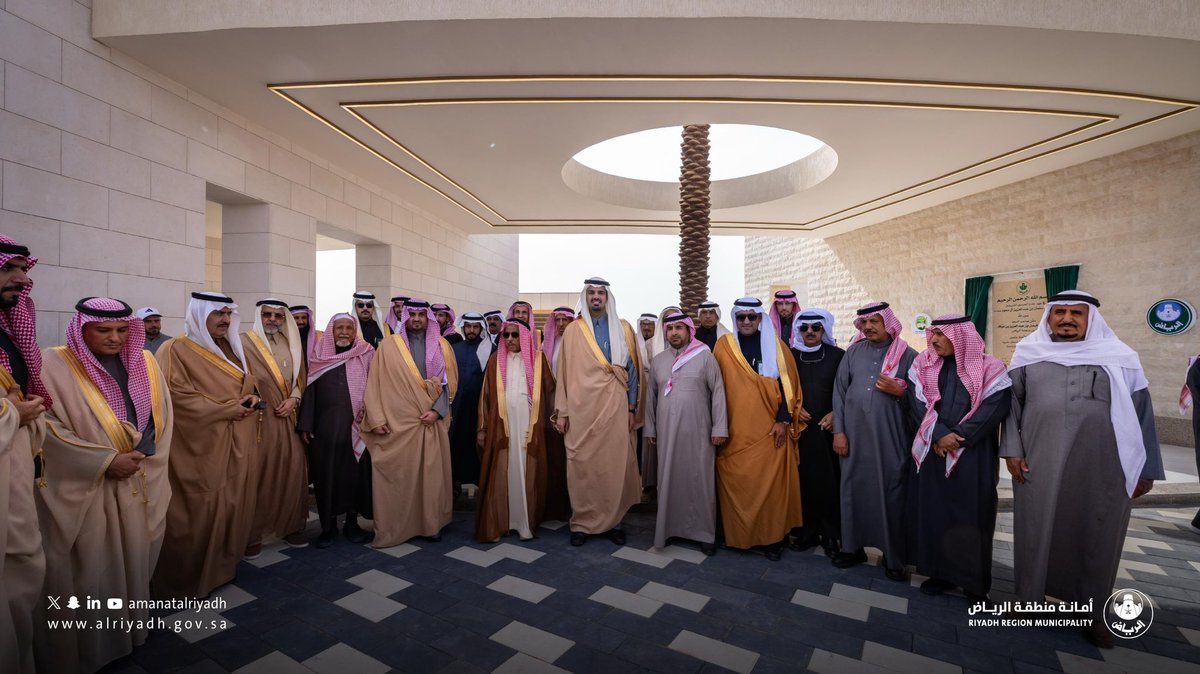 Amanatalriyadh's tweet photo. دشّن سمو الأمير د. فيصل بن عيّاف، أمين
منطقة الرياض، مرصد الأهلة في تمير ضمن
جولته التفقدية، في خطوة تدعم البعد العلمي
والمعرفي وتُسهم في خدمة أعمال ترائي الأهلة،
كما اطّلع سموه على سير العمل البلدي والتقى
الأهالي ووقف على عدد من المشاريع
والخدمات المقدمة. https://t.co/gx6WuEJRne