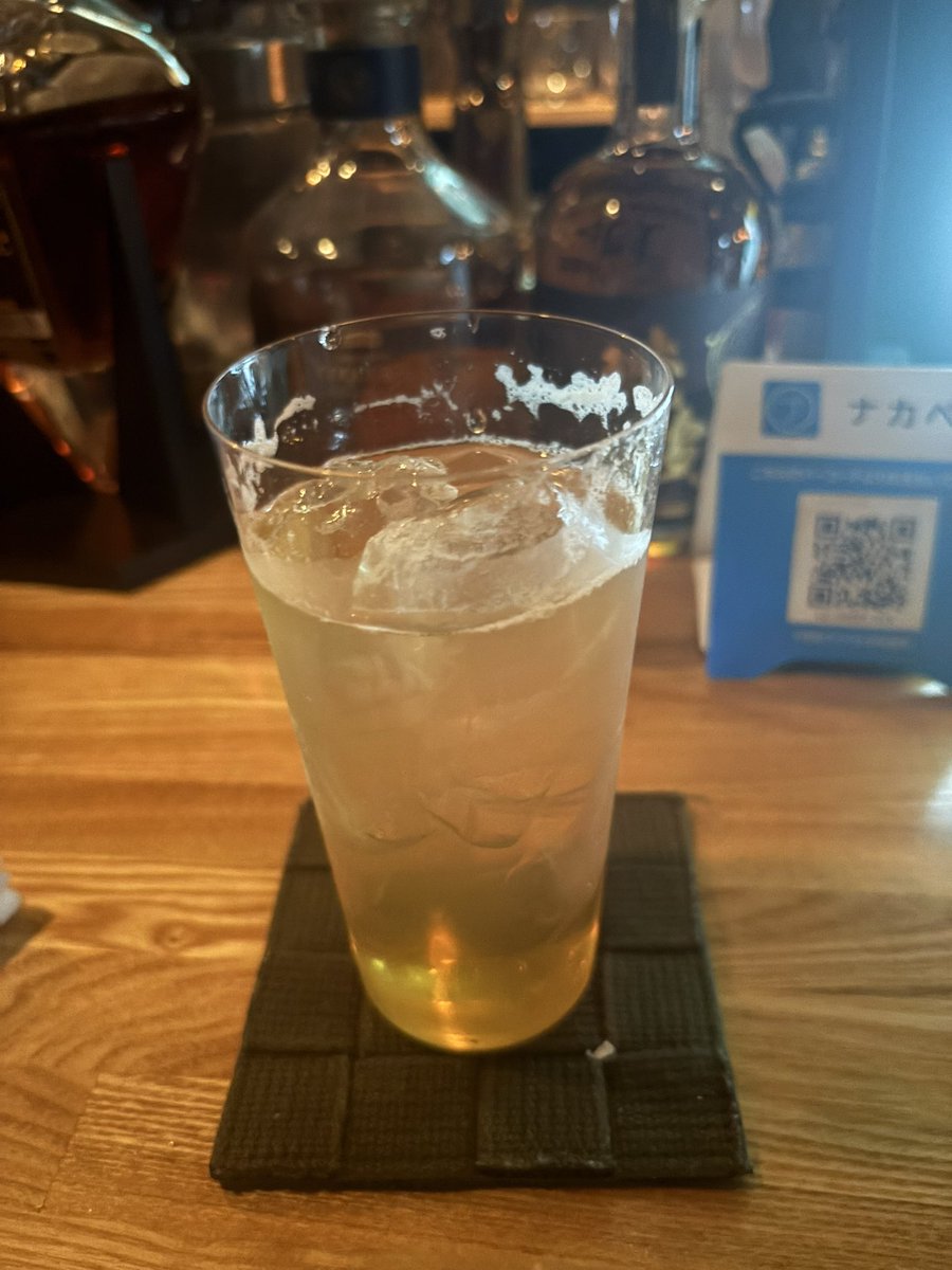 oyktbrks's tweet photo. ミントくっさいの挟んで紅茶のリキュールのソニック割りで締め https://t.co/XflVEkMHrS