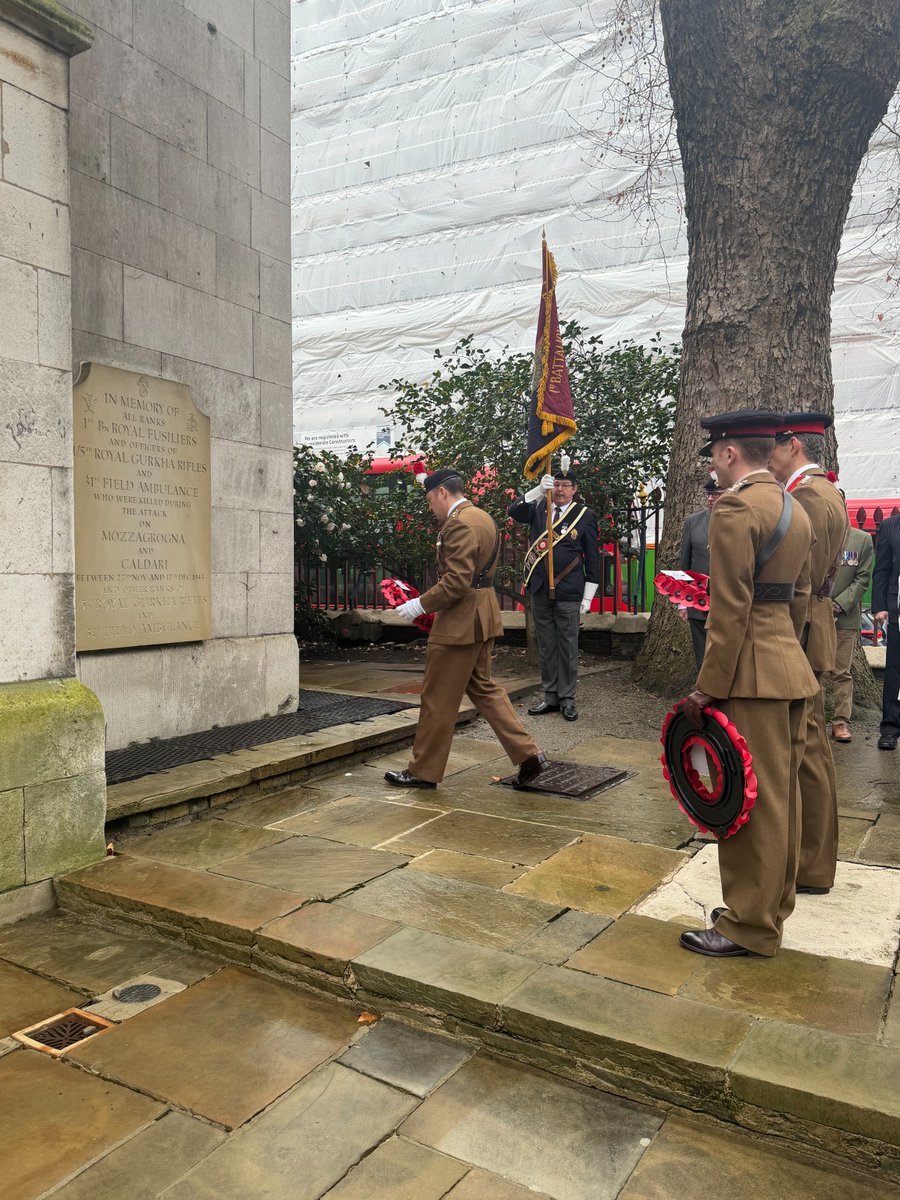 HolySepulchreUK's tweet photo. Today's Mozzagrogna service of Rememberance with the Royal Fusiliers https://t.co/3V9UJ8Ujt6 #ServiceOfRemembrance #Mozzagrogna
#RoyalFusiliers #HolySepulchreLondon #SacrificeAndService #InRemembrance @BritishArmy https://t.co/JMqzEnniXA