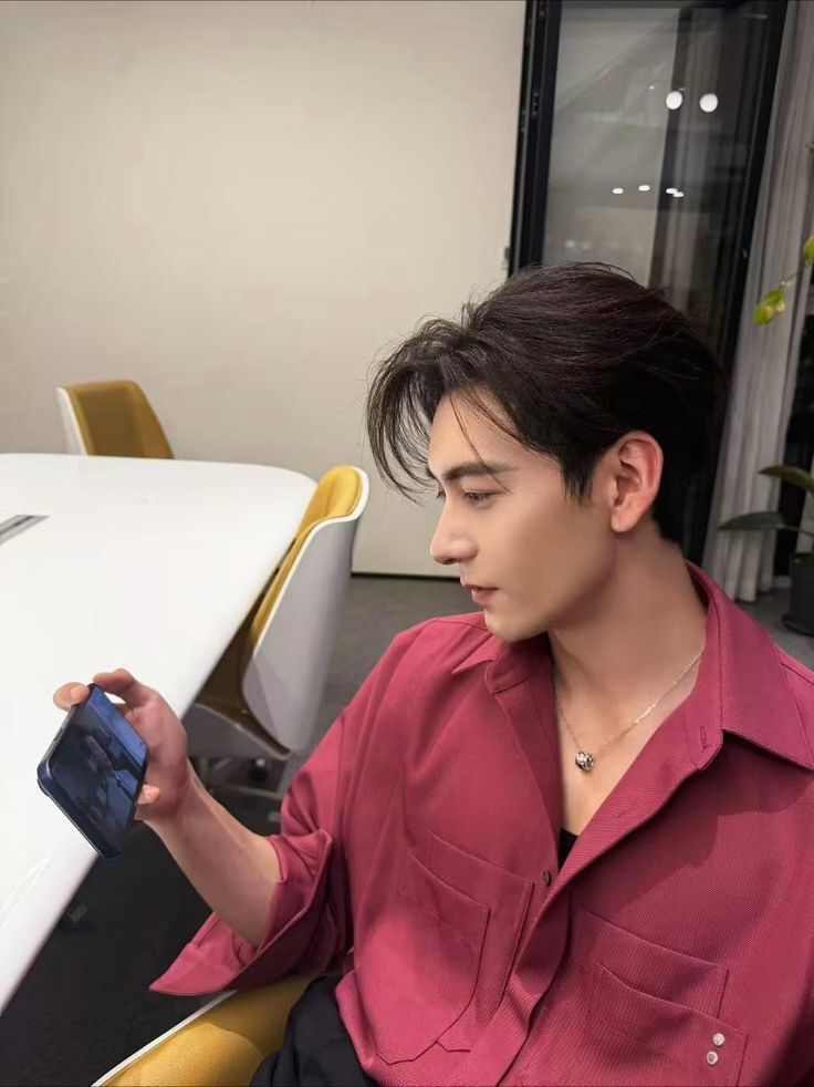 selfolssi ♤ tweet media