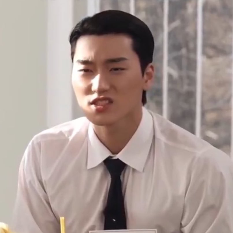 heartinsani's tweet image. hissing at you