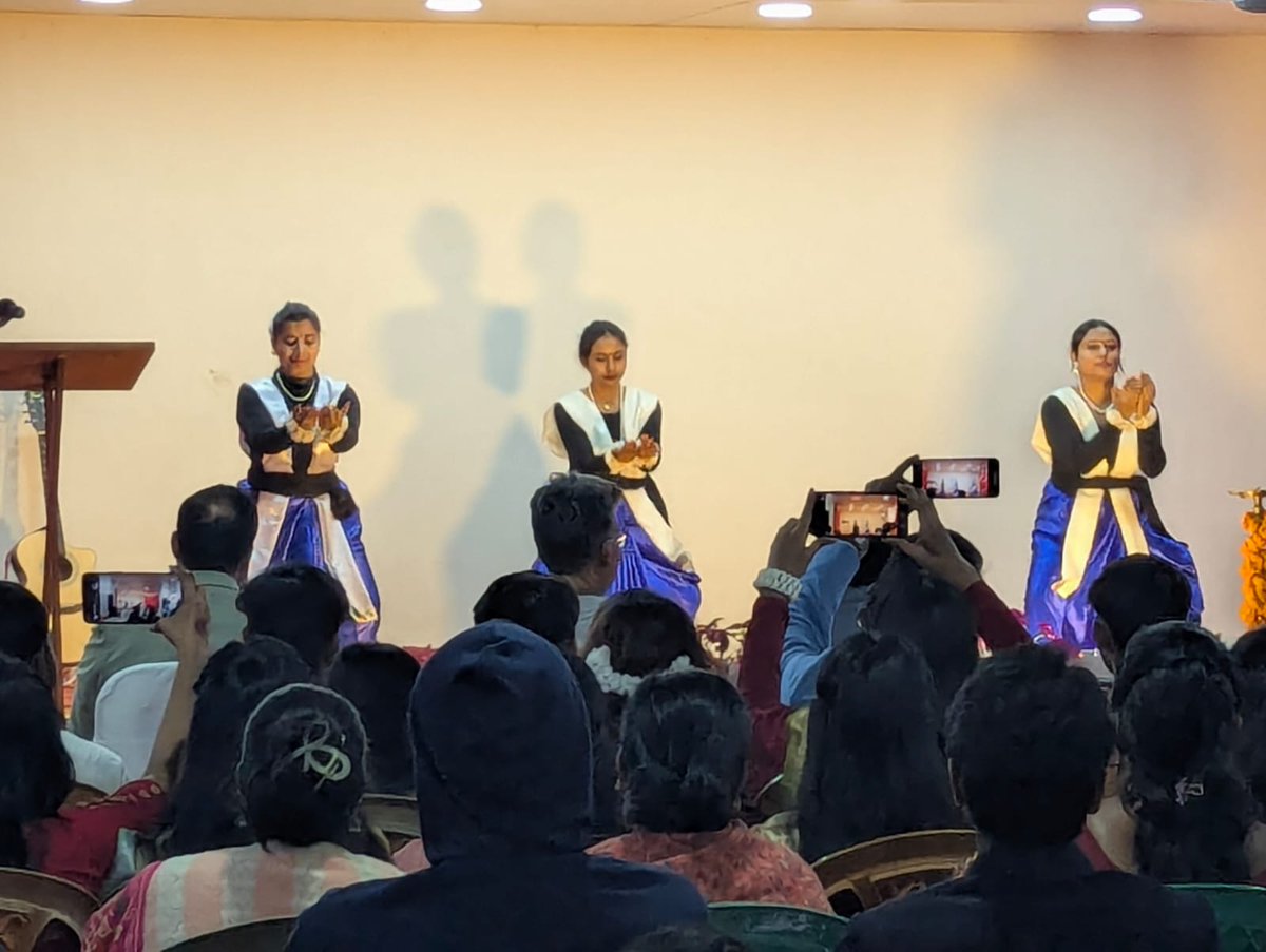 TLMIndia's tweet photo. Last week, TLM Institute of Health Sciences &amp; Research in Purulia hosted White Coat Ceremony for the 1st batch of Bachelor of Physiotherapy students. It was the beginning of an important chapter for @TLMIndia, which has been focusing on training new cadres of paramedical workers. https://t.co/Cb66CwFUhV