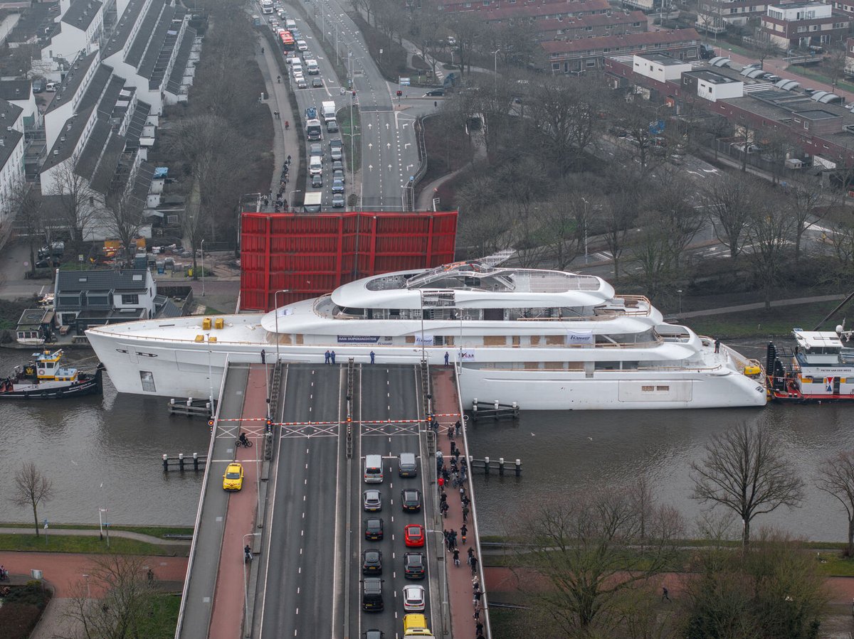 SuperYacht Times tweet media