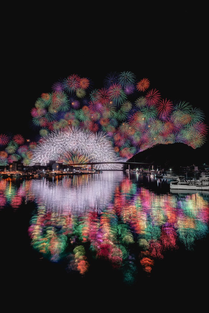 Photo_hamayan's tweet photo. 今年はどの花火巡ろう
とりあえず5月の逗子の花火気になってる

毎年言ってるけど行ったことない花火行きたい

Data：2025 2024 2023

三重：きほく燈籠祭
彩雲孔雀千輪 https://t.co/wlynEgUtNE