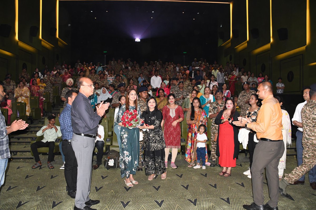 GCRAIPUR's tweet photo. Gratitude to #ZoraMall. Hosting over 200 #CRPF families for #Border2, along with complementary snacks, created a truly memorable evening of togethernes. An experience that will be long cherished.
@rcwagcraipur
@crpfindia
@CentralZoneCrpf
@cwacrpf https://t.co/nQsMGoJMFe