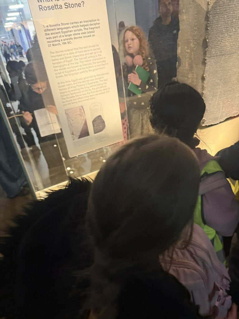 MountStewartSch's tweet photo. Year 3 exploring the statue of King Thutmose III and The Rosetta Stone
#tmssyear3 #tmsshistory https://t.co/2xq6DVPmJI
