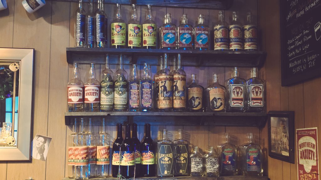 Skipper Hoss (I Need A Break Edition) tweet media