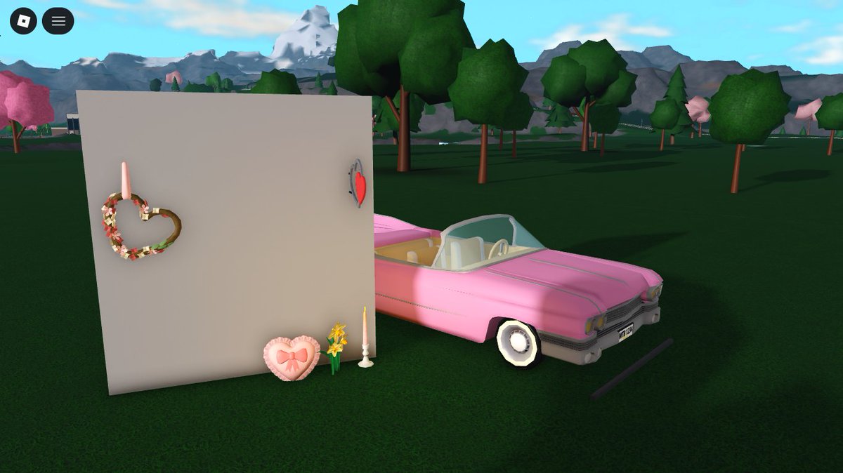 All of the new items in part 1 of the Bloxburg Valentines update