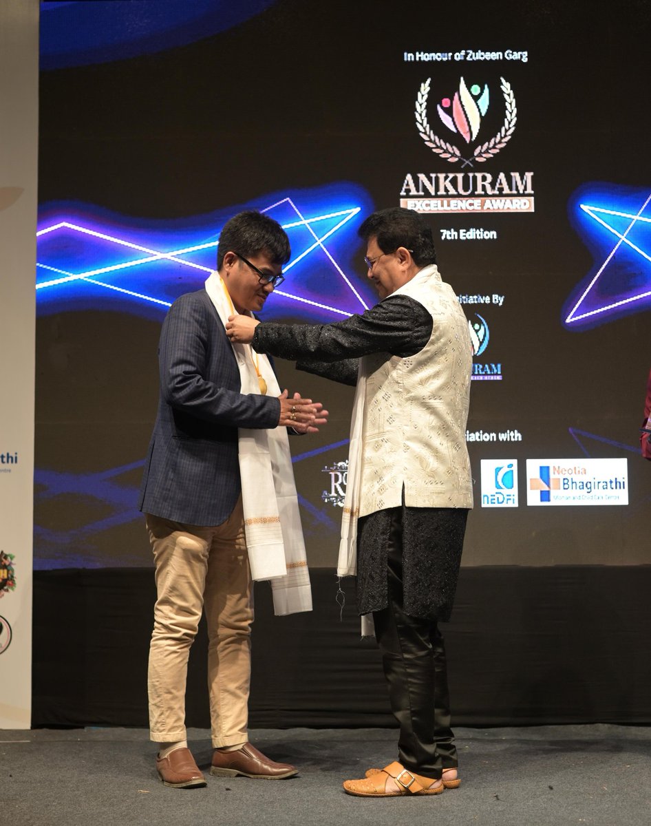 ▶️ ড° বুলজিৎ বুঢ়াগোহাঁইলৈ শ্ৰেষ্ঠ শিক্ষাবিদৰ সন্মান
▶️ ‘অংকুৰম’ স্বেচ্ছাসেৱী সংগঠনে প্ৰদান কৰে এই বঁটা                                                                                                  ▶️ শ্ৰীমন্ত শংকৰদেৱ কলাক্ষেত্ৰত প্ৰদান কৰা হয় বঁটাটি (০৪/০২/২০২৬)