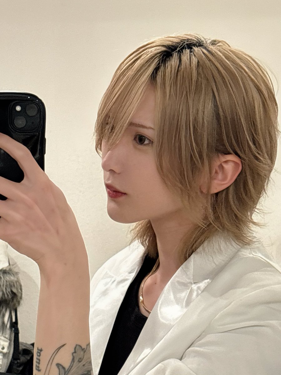 iです。 tweet media