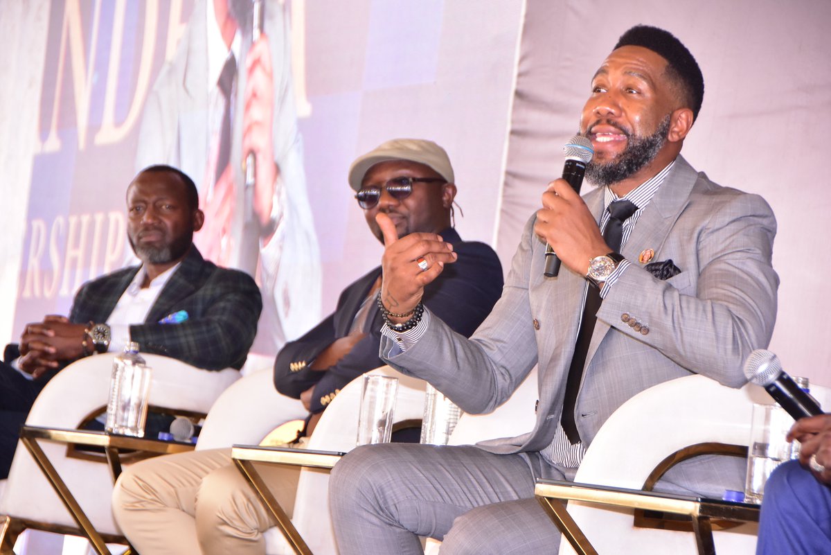 The ARCrayon tweet media